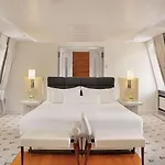 Bilderberg Bellevue 5* Drážďany