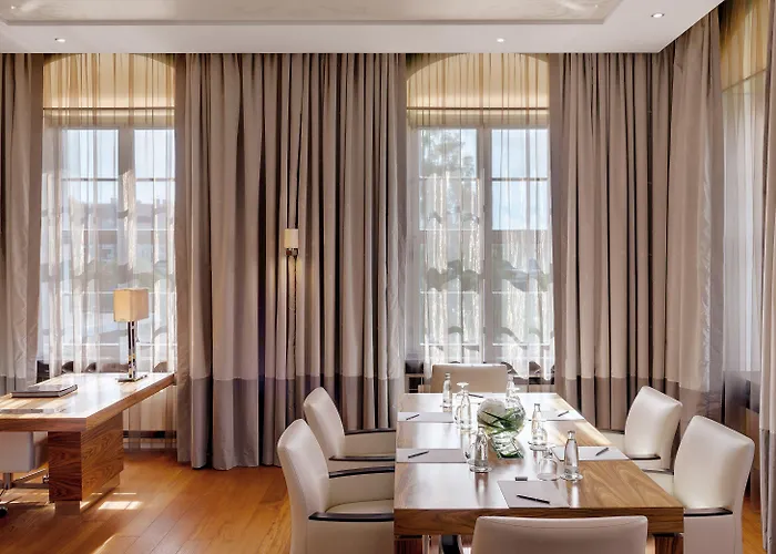 Bilderberg Bellevue 德累斯顿