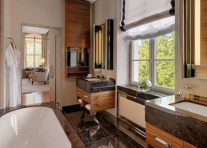 酒店 Bilderberg Bellevue 5*