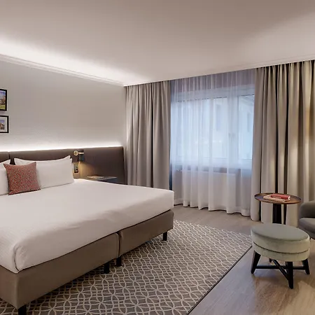 Bilderberg Bellevue 5* Drážďany