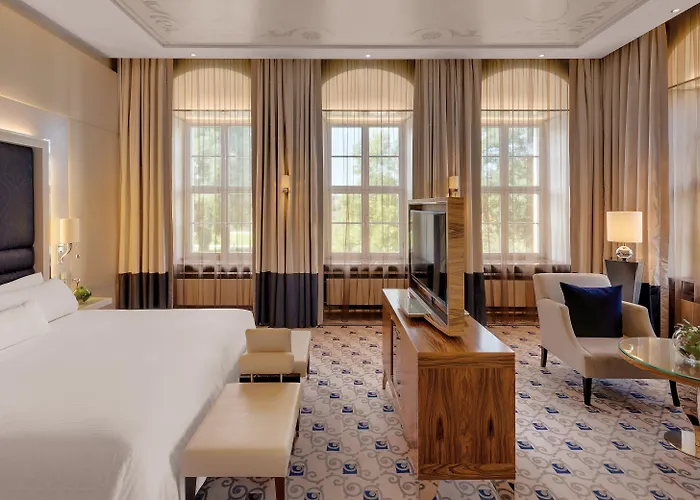 Bilderberg Bellevue Отель